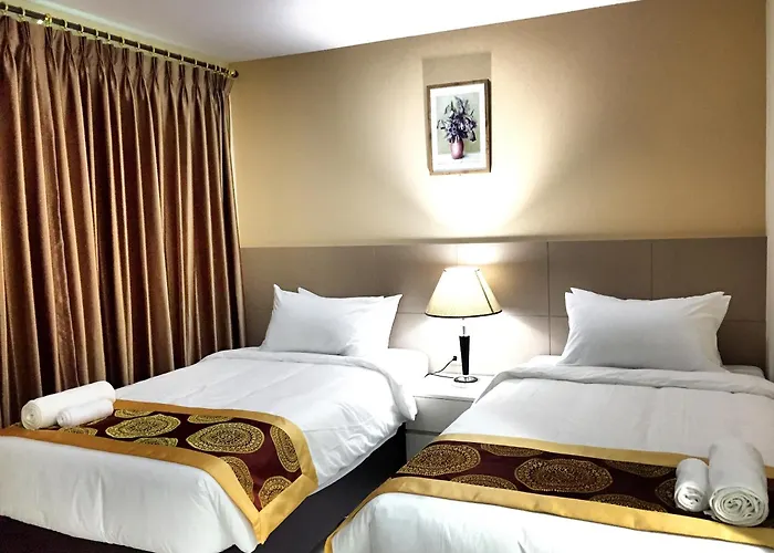 High Airport Link Hotel, Hotel