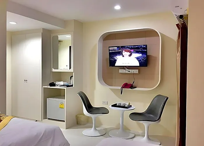 High Airport Link Hotel,